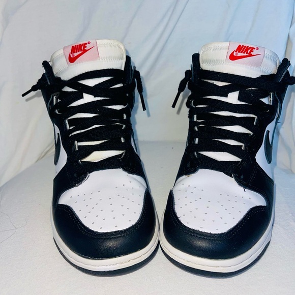 Nike Dunk High - Panda’s size W/8.5 - Picture 3 of 8
